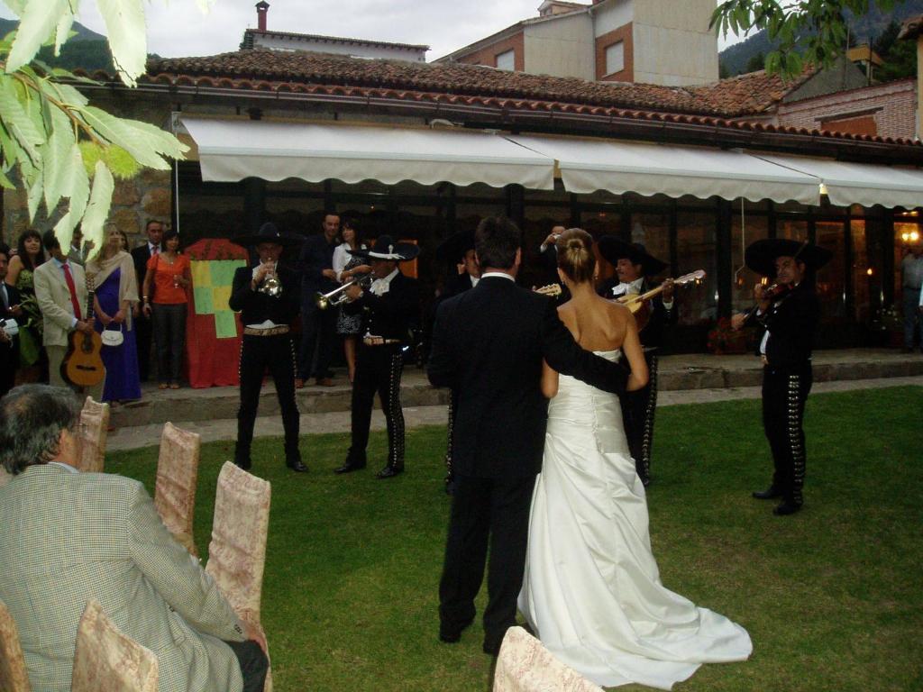 Hotel Barbacedo Mijares  Luaran gambar